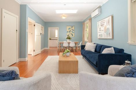 Photo of property in 25 Omar Street, Khandallah, Wellington, 6035