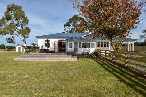 Photo of property in 15 Brown Avenue, Carterton, 5713