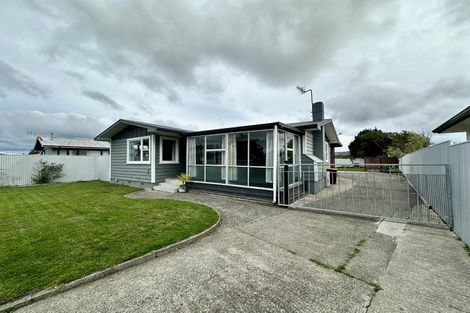 Photo of property in 30 Anakiwa Street, Kelvin Grove, Palmerston North, 4414