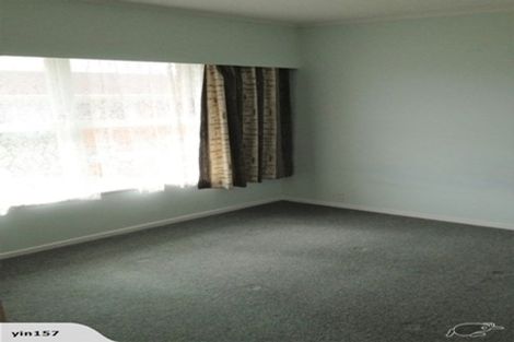 Photo of property in 2/18 Anne Road, Hillcrest, Auckland, 0627