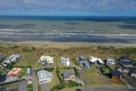 Photo of property in 51 Kent Avenue, Waitarere Beach, Levin, 5510