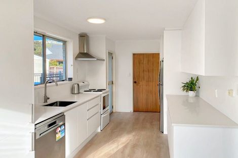 Photo of property in 15 Karen Lane, Beckenham, Christchurch, 8023