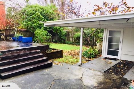 Photo of property in 10 Faulkner Road, Northcote Point, Auckland, 0627