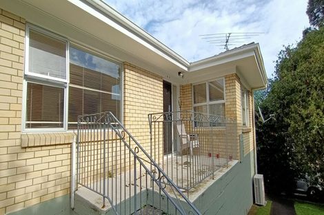 Photo of property in 1/63 Chartwell Avenue, Glenfield, Auckland, 0629