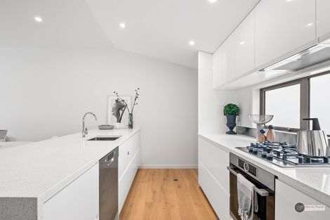 Photo of property in 5a Park Street, Thorndon, Wellington, 6011