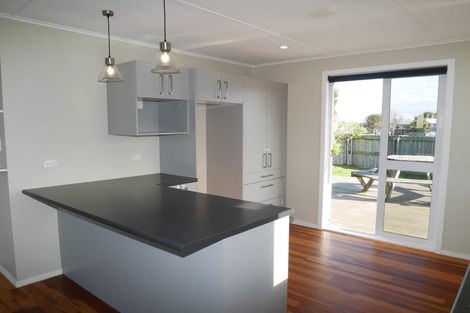 Photo of property in 66 Makarini Street, Paraparaumu, 5032