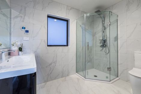 Photo of property in 3 David Rogers Lane, Swanson, Auckland, 0614