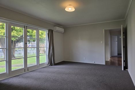 Photo of property in 10 Clark Street, Manurewa, Auckland, 2102