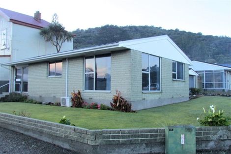 Photo of property in 27 Shakespeare Street, Greymouth, 7805