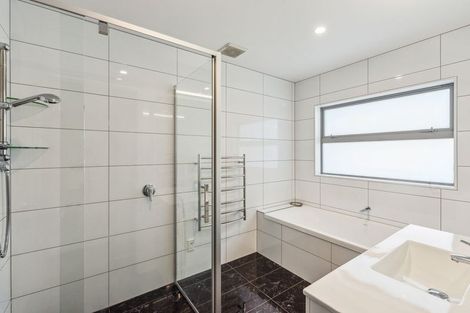 Photo of property in 15 Taranui Way, Paraparaumu Beach, Paraparaumu, 5032