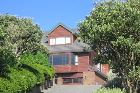Photo of property in 85 Woodman Drive, Tawa, Wellington, 5028