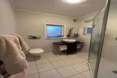 Photo of property in 1/80 Seaview Road, Castor Bay, Auckland, 0620