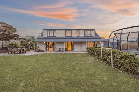 Photo of property in 221a Pine Avenue, South New Brighton, Christchurch, 8062