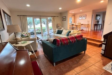 Photo of property in 59 The Esplanade, Eastern Beach, Auckland, 2012