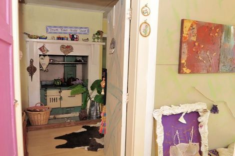 Photo of property in 6 Mary Street, Waimate, 7924