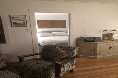 Photo of property in 45 Seaview Road, Cable Bay, 0420