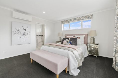 Photo of property in 36 Manhattan Rise, Orewa, 0931