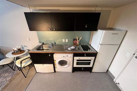 Photo of property in Urbane Apartments, 44/29 Webb Street, Mount Cook, Wellington, 6011