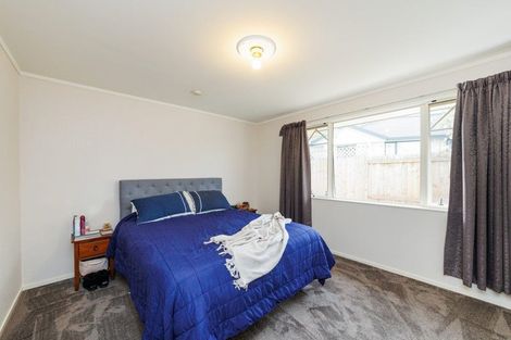 Photo of property in 24 Logan Way, Kelvin Grove, Palmerston North, 4414