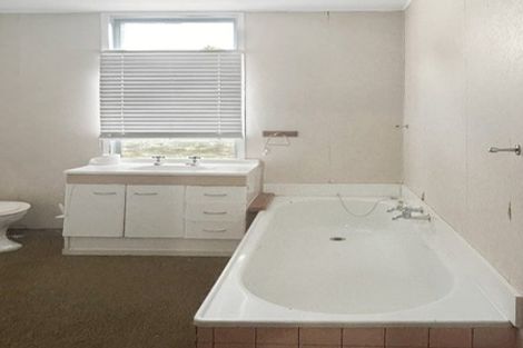 Photo of property in 55 Mclean Street, Woodville, 4920