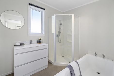 Photo of property in 59 Riverside Drive, Waiwhetu, Lower Hutt, 5010