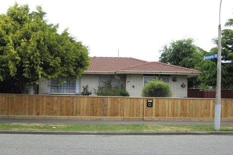 Photo of property in 1/47 Kawau Crescent, Bromley, Christchurch, 8062