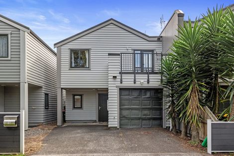 Photo of property in 1/23 Fields Parade, Oteha, Auckland, 0632