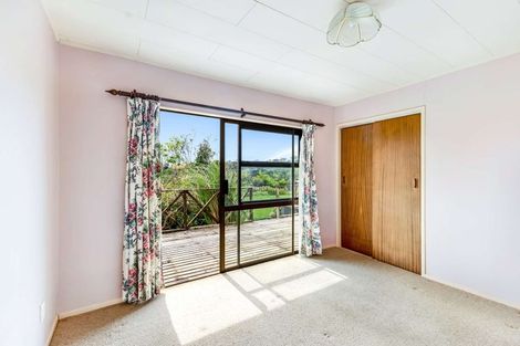 Photo of property in 114b Riversdale Drive, Merrilands, New Plymouth, 4312