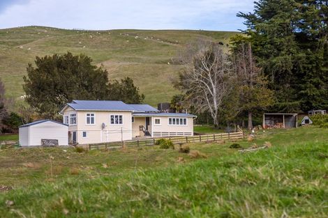 Photo of property in 147 Mangatuna Road, Weber, Dannevirke, 4970