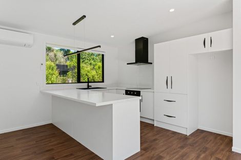 Photo of property in 24 Parawera Drive, Acacia Bay, Taupo, 3330