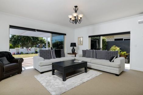 Photo of property in 21 Excelsa Place, Papamoa Beach, Papamoa, 3118