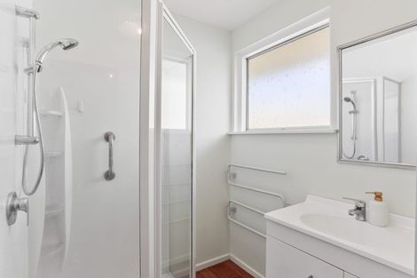 Photo of property in 11 Freebairn Street, Redwood, Christchurch, 8051