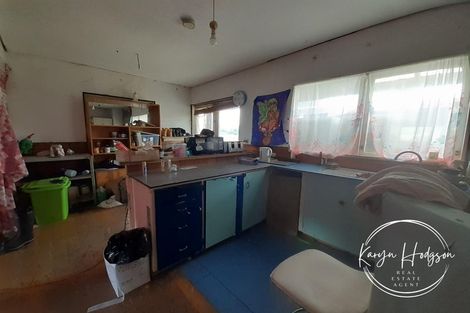 Photo of property in 184 Paparoa Station Road, Paparoa, 0571