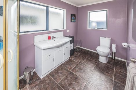 Photo of property in 37 Tawhero Street, Gonville, Whanganui, 4501