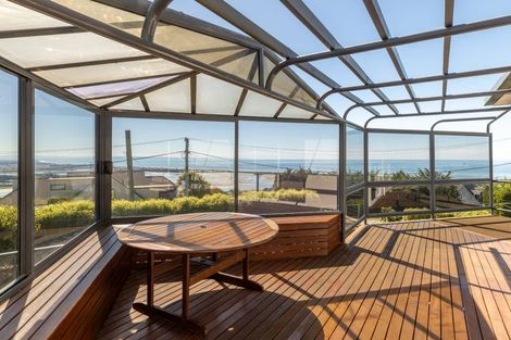 Photo of property in 12 Belleview Terrace, Mount Pleasant, Christchurch, 8081