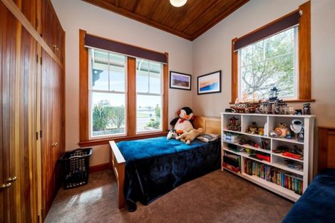 Photo of property in 70 Disraeli Street, Hawera, 4610