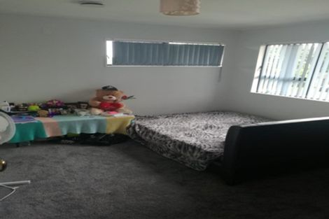 Photo of property in 12 Paulownia Place, Totara Heights, Auckland, 2105