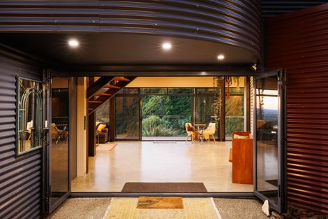 Photo of property in 631 Pahiatua Aokautere Road, Aokautere, Palmerston North, 4471