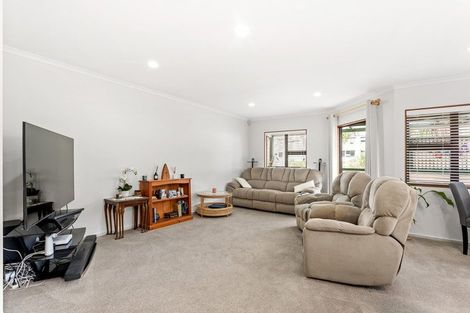 Photo of property in 68 Palmgreen Court, Stanmore Bay, Whangaparaoa, 0932