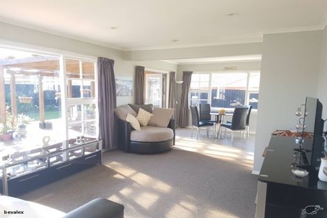 Photo of property in 9 Aztec Place, Redwood, Christchurch, 8051