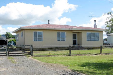 Photo of property in 28 King Street, Raetihi, 4632