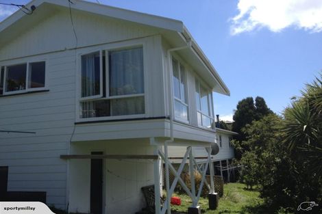 Photo of property in 89 Ruskin Road, Newlands, Wellington, 6037