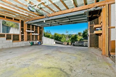 Photo of property in 85a Spinella Drive, Bayview, Auckland, 0629