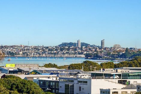 Photo of property in Frank Sargeson Apts, 407/80 Anzac Street, Takapuna, Auckland, 0622