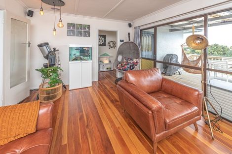 Photo of property in 28 Broadhead Avenue, Tawhero, Whanganui, 4501