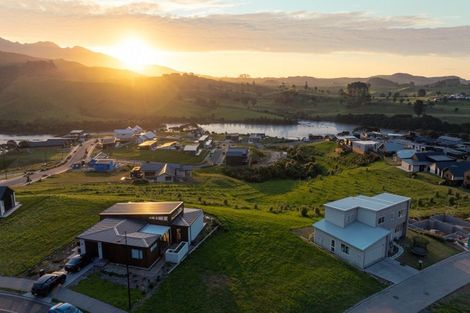 Photo of property in 1 Koromiko Lane, Raglan, 3225