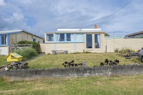 Photo of property in 230-232 Marine Parade, Otaki Beach, Otaki, 5512