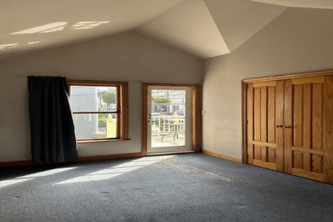 Photo of property in 7a Hawker Street, Mount Victoria, Wellington, 6011