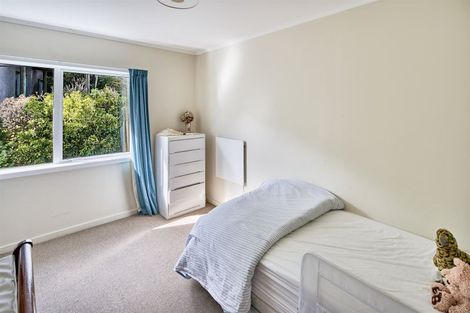Photo of property in 8c Nikau Road, Point Howard, Lower Hutt, 5013