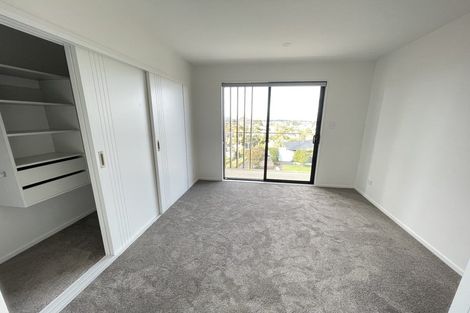 Photo of property in 13d Glendhu Road, Bayview, Auckland, 0629